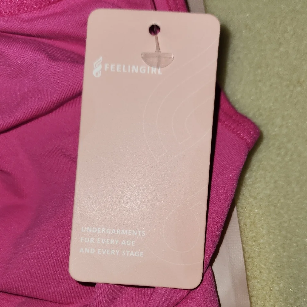 Elegant Fuchsia Women's Bra - Picture 3 of 3